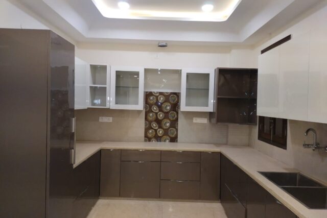 4 BHK Flat in Sector 24 Rohini Delhi – Lucky Realtech Homes