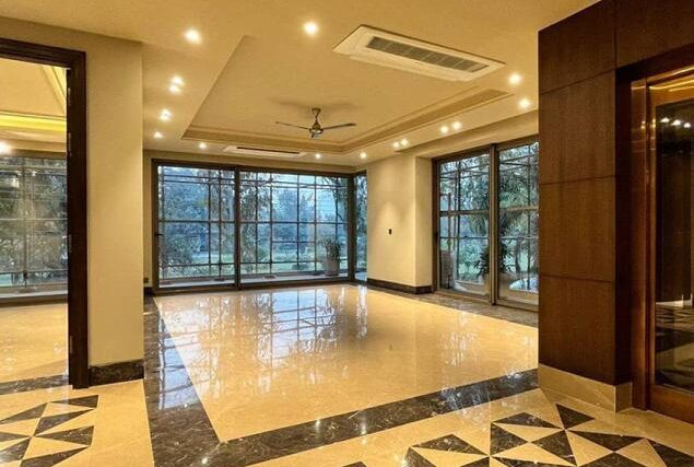 4 BHK Flat in New Friends Colony Delhi – Redefining Luxury by Earthz 